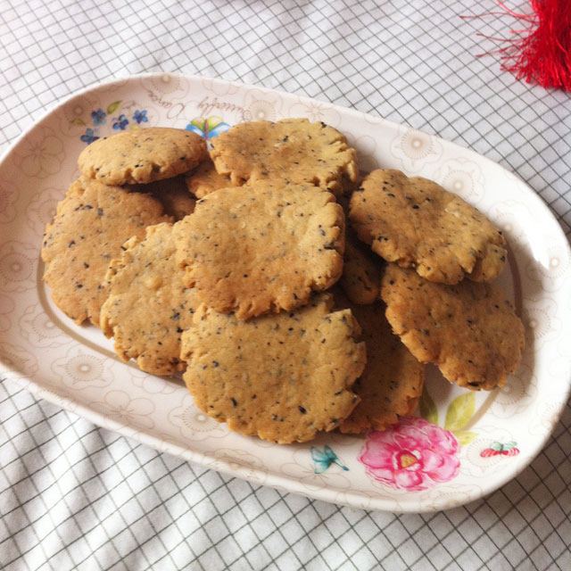 黑芝麻粉饼干