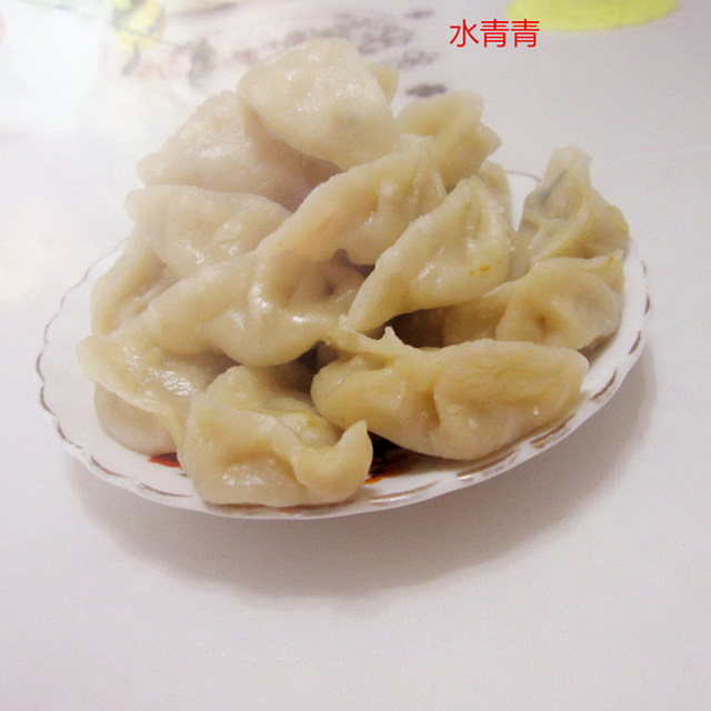 红萝卜鱼泥饺子