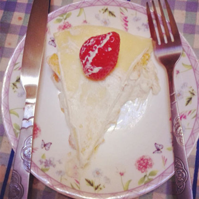 榴芒草莓千层蛋糕