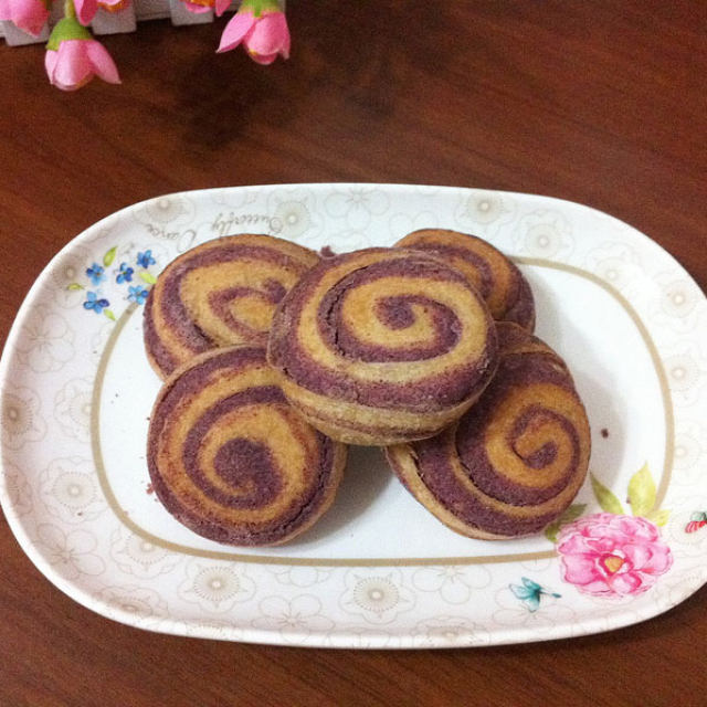 紫薯螺旋绿豆饼