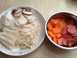 肉片炒鮮菇的做法_肉片炒鮮菇的家常做法_肉片炒鮮菇怎麼做好吃_肉片