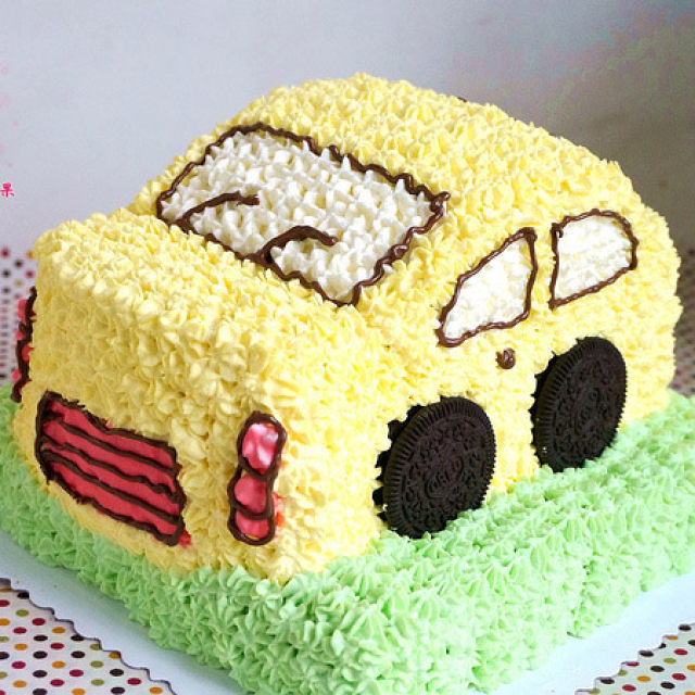 小汽车生日蛋糕
