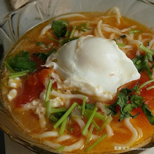 西红柿荷包蛋手擀面汤
