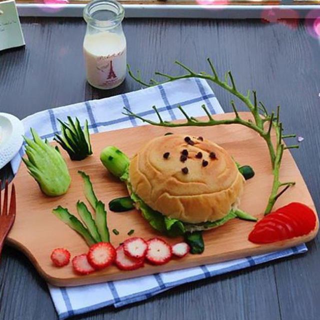 妈咪爱心早餐创意摆盘——带着小乌龟快乐上学去