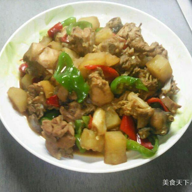 土豆烧鸡块