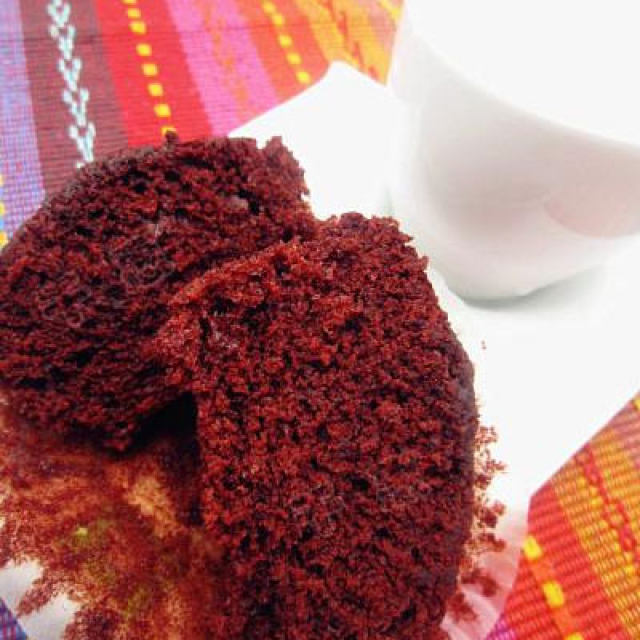 红丝绒纸杯蛋糕---家庭简易版