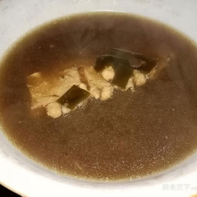三文鱼味增汤