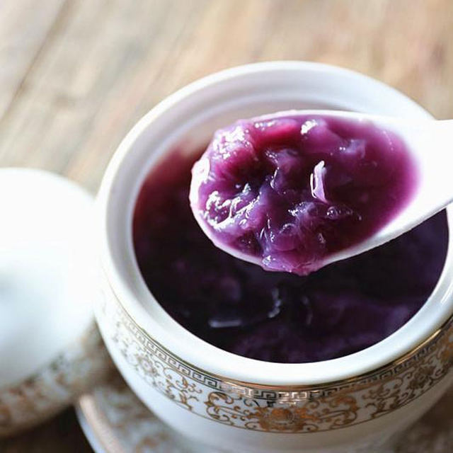 Purple Potato Broth of white fungus Soup