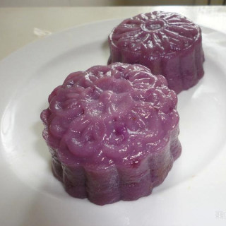紫薯南瓜冰皮月饼