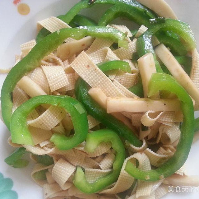 豆皮杏鲍茹炒辣椒