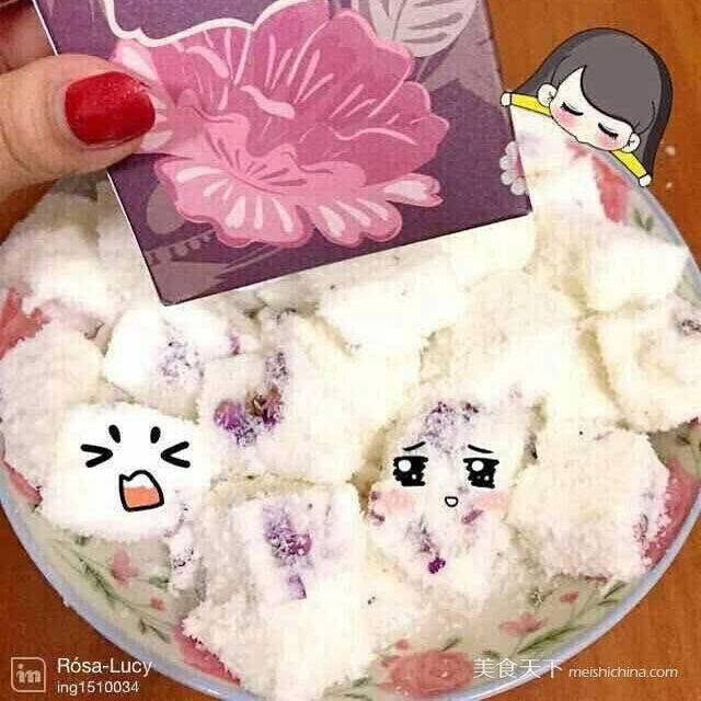 玫瑰牛奶椰蓉冻