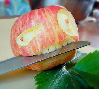 苹果表情雕刻