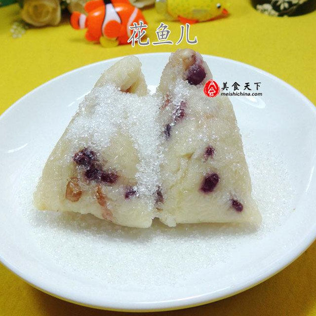 Peanuts, red beans, glutinous rice dumplings