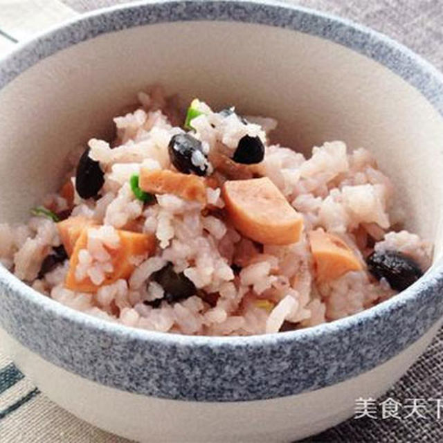 黑豆养生香肠饭