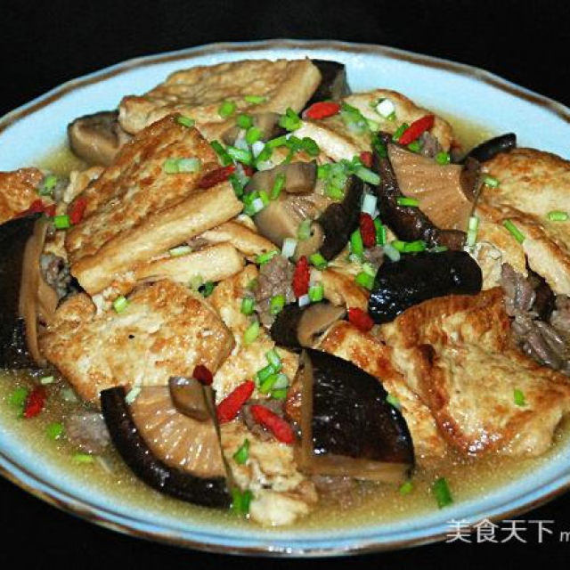 猪肉香菇焖豆腐双面黄--香浓软滑下饭菜
