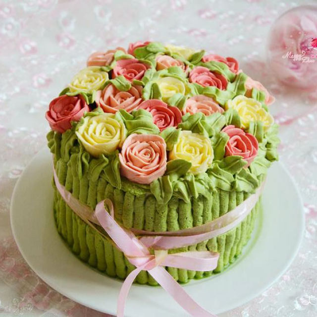 玫瑰花束海绵蛋糕