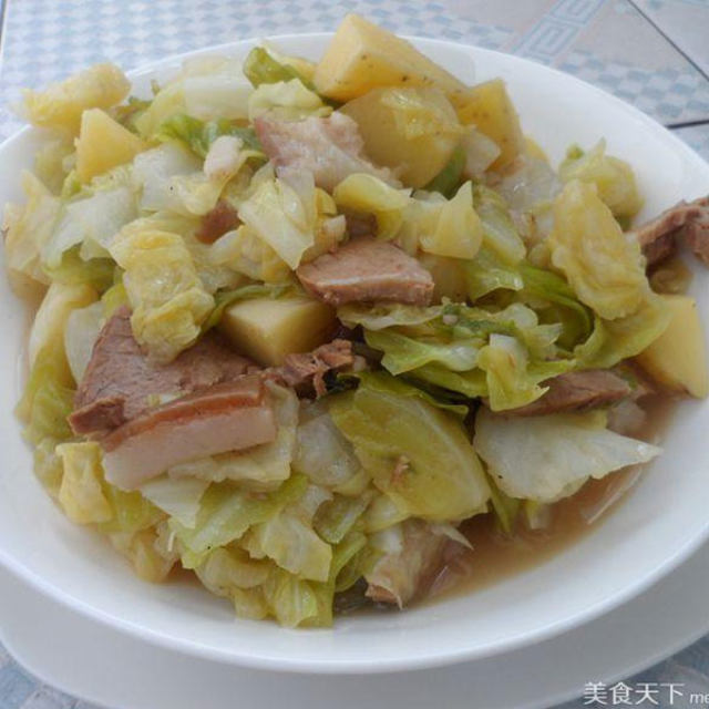 圆白菜炖土豆
