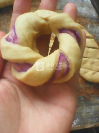 紫薯花卷面包的做法步骤：10
