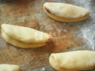 紫薯花卷面包的做法步骤：6