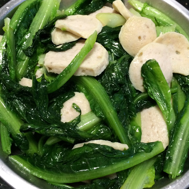 肉丸炒油麦菜