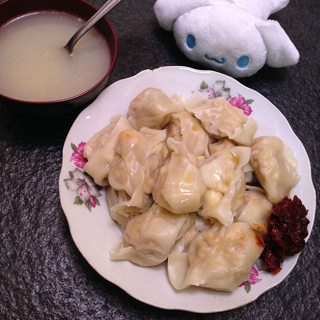 咸蛋黄鲜肉馄饨