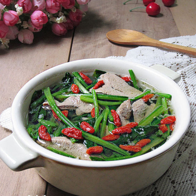 波菜枸杞猪肝汤