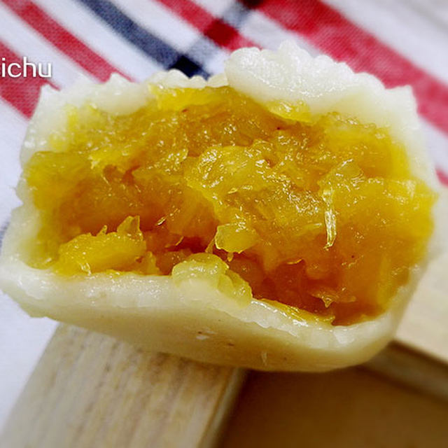 Pineapple filling ice crust mooncake