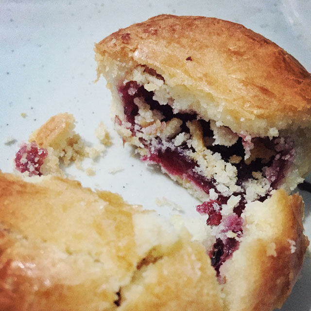 French Blueberry Mooncakes