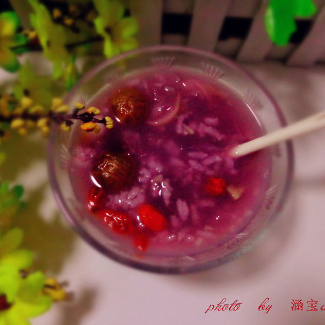 紫薯银耳百合粥