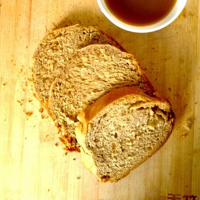 自制懒人面包机版面包——香甜咖啡葡萄干面包