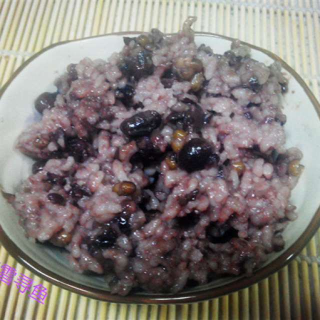 红豆黑米饭