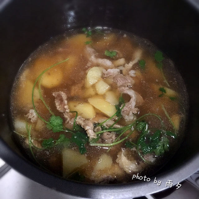 牛筋土豆汤