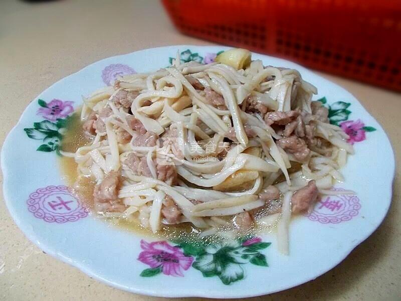 杏鮑菇炒肉絲的做法_杏鮑菇炒肉絲怎麼做_饞嘴儂儂的菜譜_美食天下