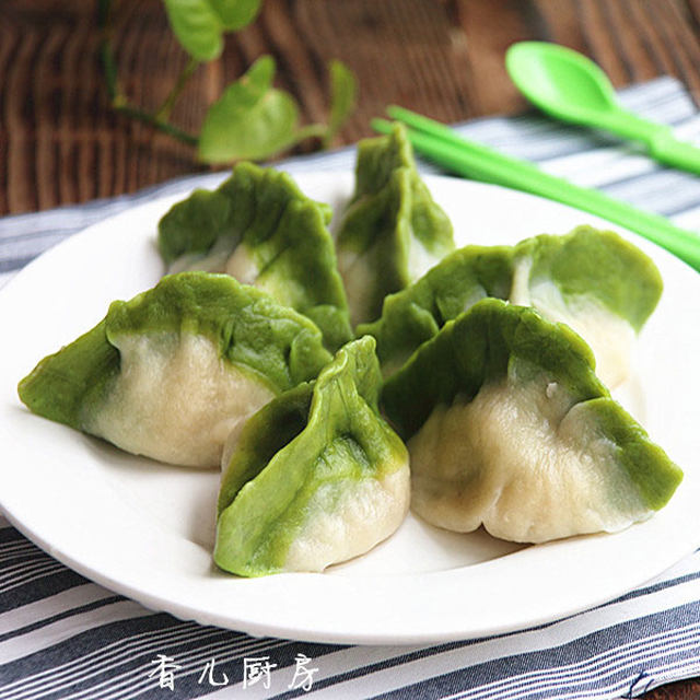 翡翠荠菜猪肉饺