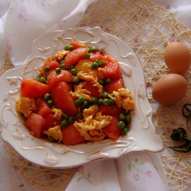 西红柿豌豆炒鸡蛋