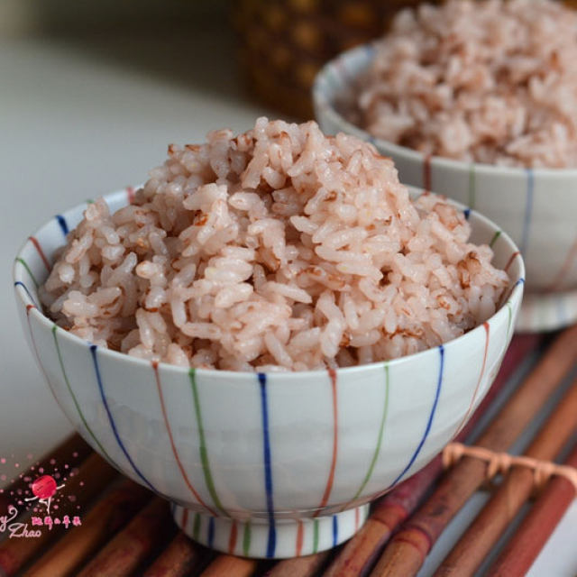 红粳米白米饭