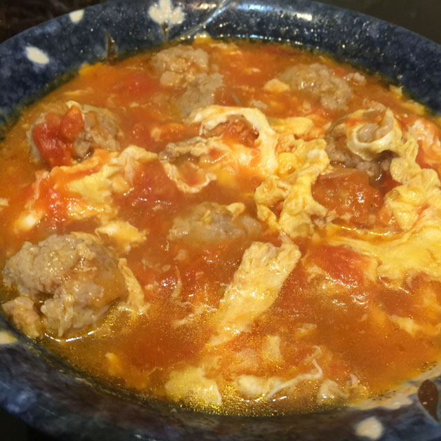 西红柿鸡蛋丸子汤