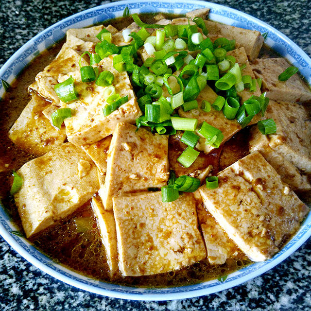 小葱酱香豆腐