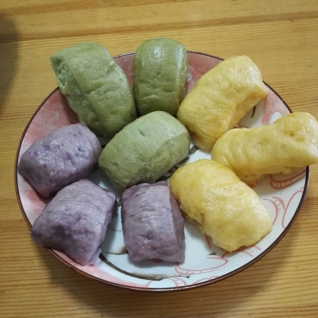 红薯，紫薯，菠菜馒头