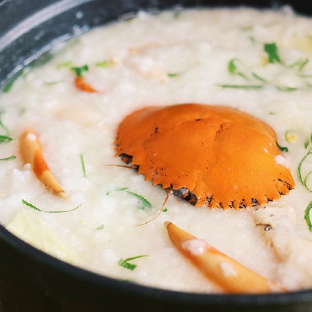 一厨作珐琅锅之煮出会“开花”的螃蟹粥