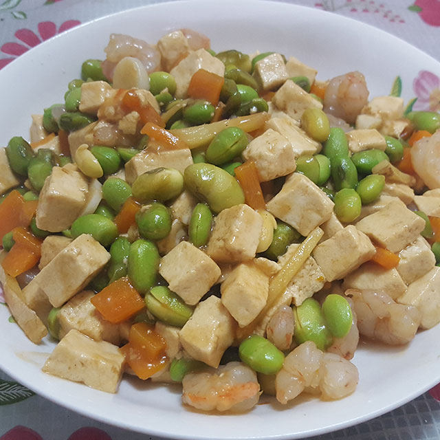 鲜虾豆腐焖青豆