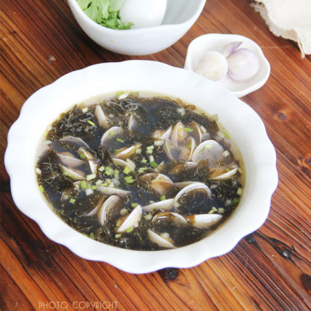 鲜上加鲜的快手靓汤——蛤蜊紫菜汤