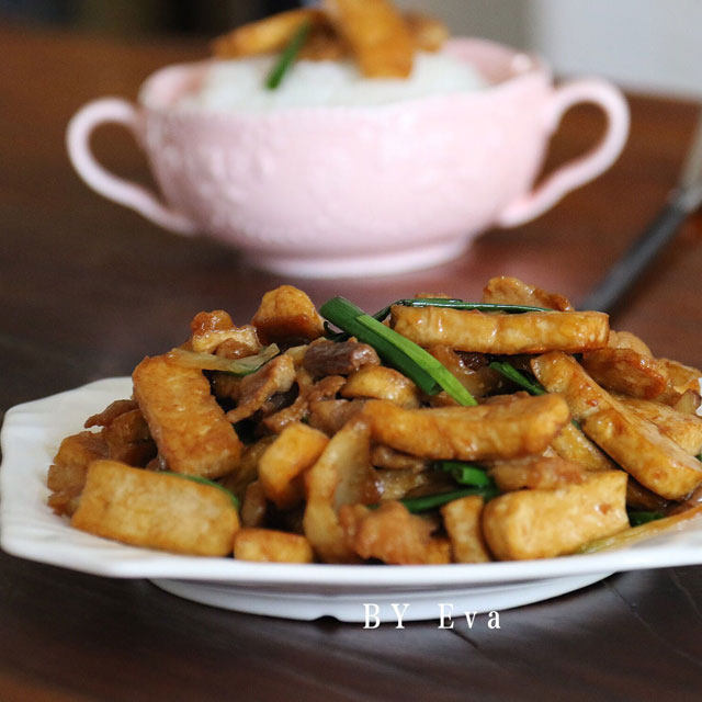 豆腐饼焖肉