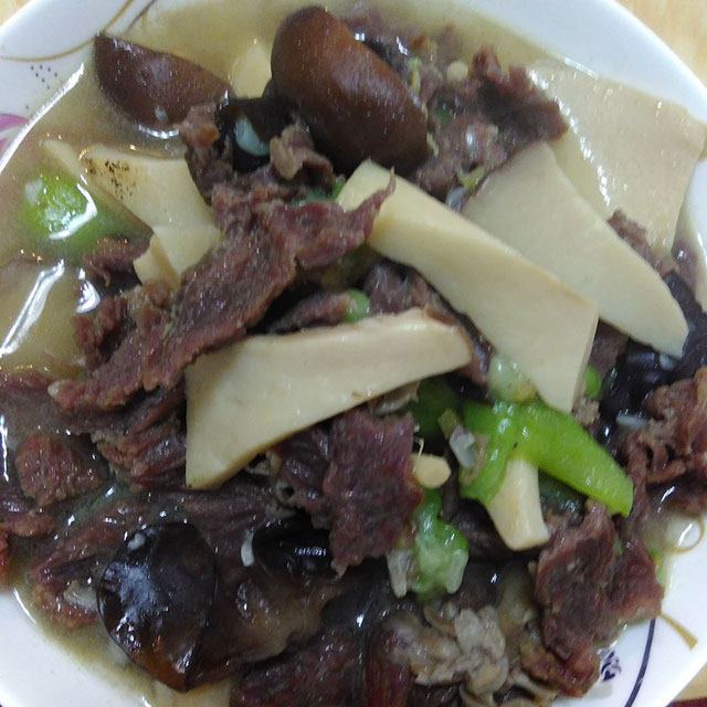 三菇牛肉汤