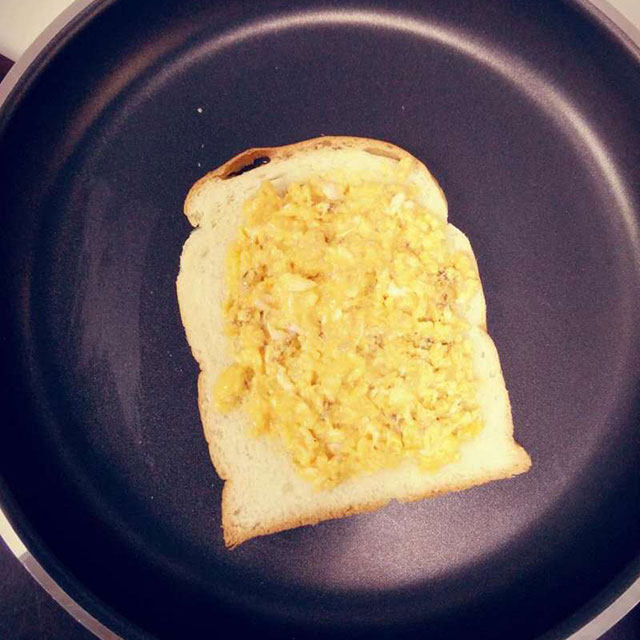芝士鸡蛋三明治