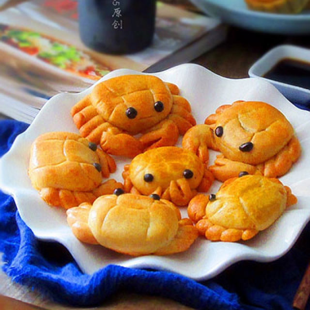 螃蟹趣味广式月饼