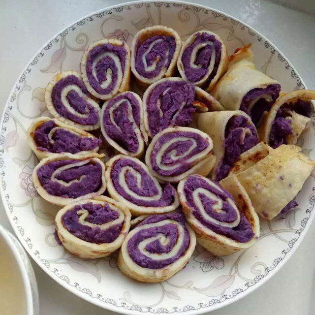 牛奶鸡蛋紫薯卷