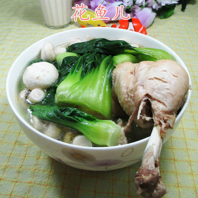 青菜蘑菇鸡腿汤