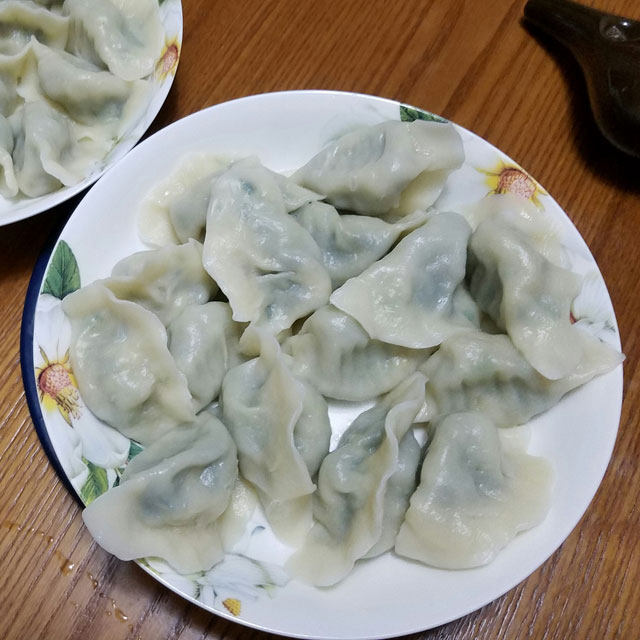 油麦菜鸡蛋水饺