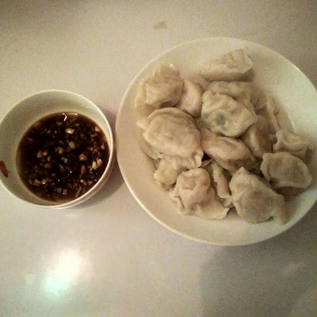 芹菜猪肉+韭菜鸡蛋水饺